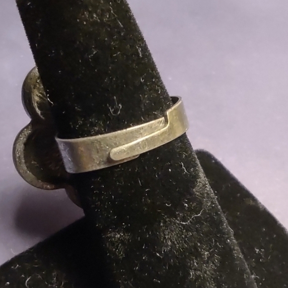 Super Adorable Floral Bling Ring Adjustable - Picture 4 of 5